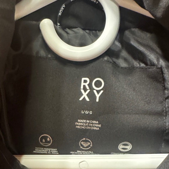 Roxy Black Puffer Vest NWOT - Picture 3 of 4